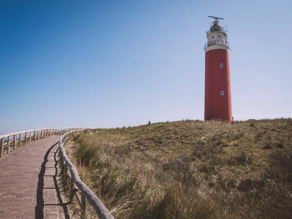 Roter Leuchtturm auf Texel
