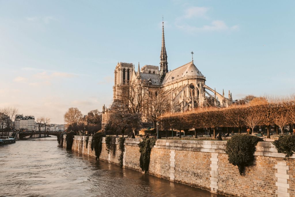 Notre Dame in Paris Frankreich Roadtrip