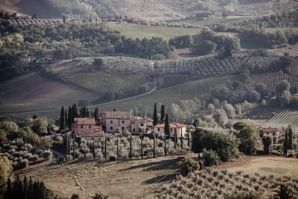 Toskana Roadtrip Insider Tipps für 1 bis 2 Wochen Landschaft bei San Gimignano